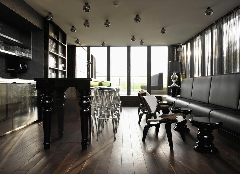 Lounge Photo